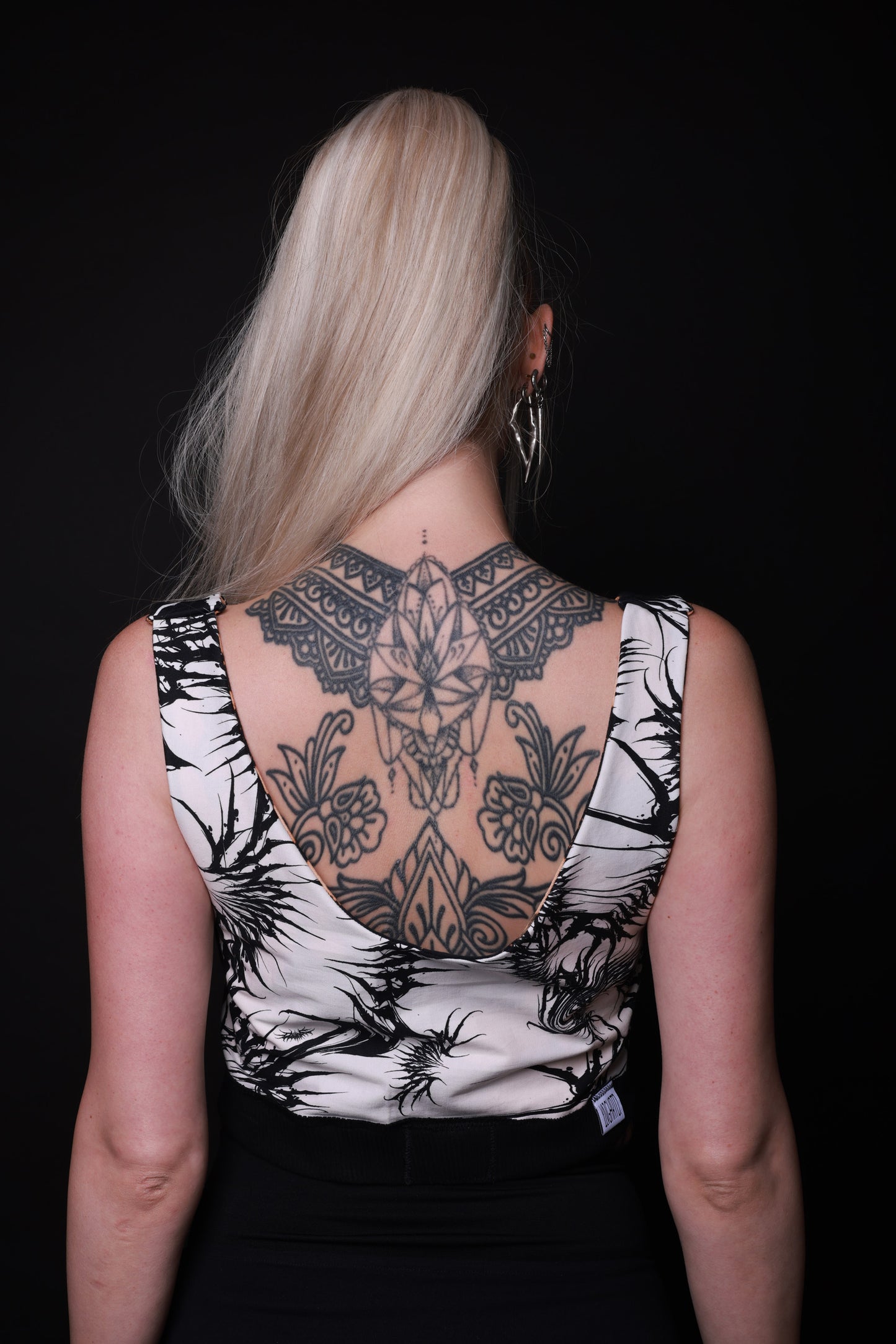 INSIDE OUT TOP_