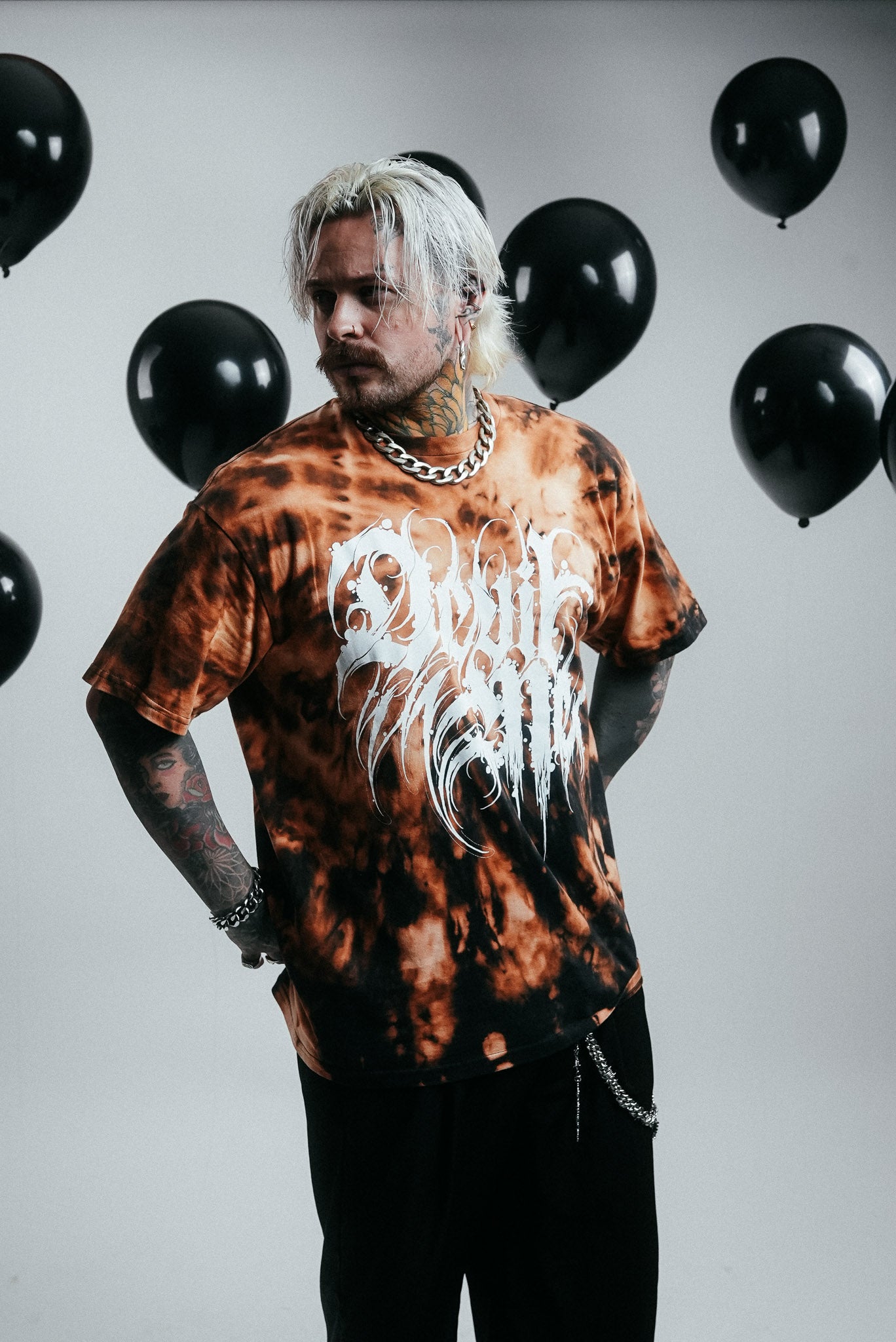 Devil me bleached T-shirt