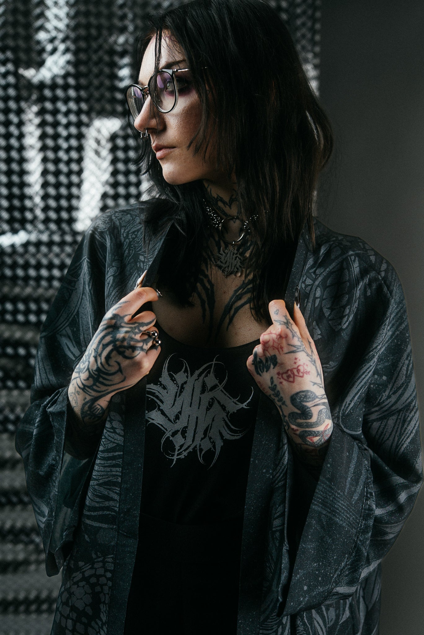 KUSEN BLACK EXTRA LONG KIMONO