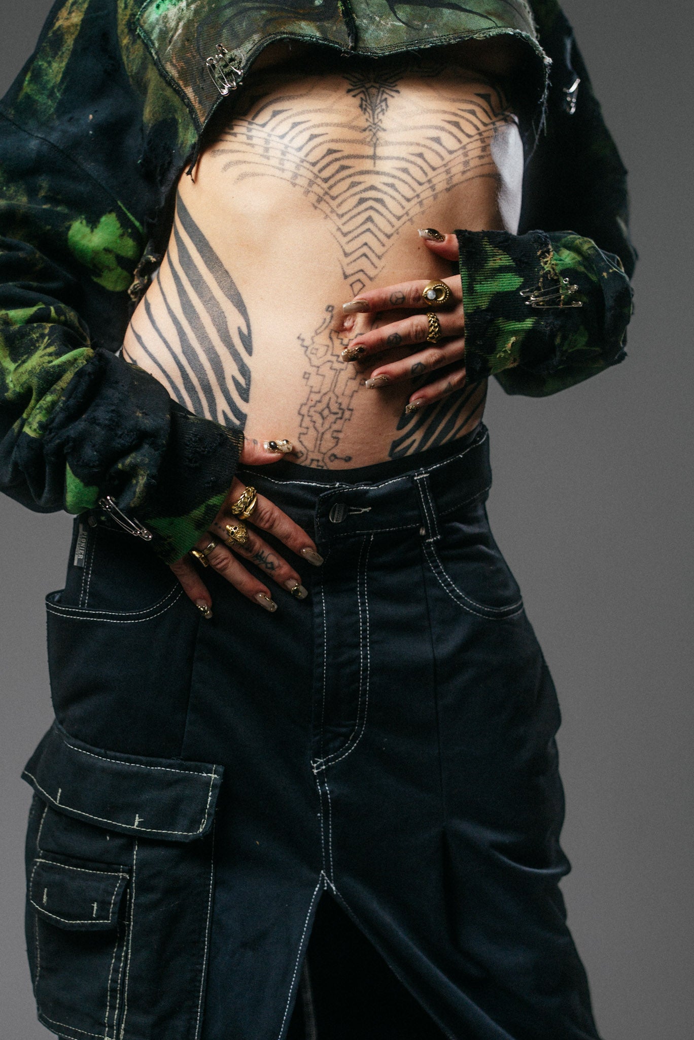 SWAMP CORE CROPPED HOODIE