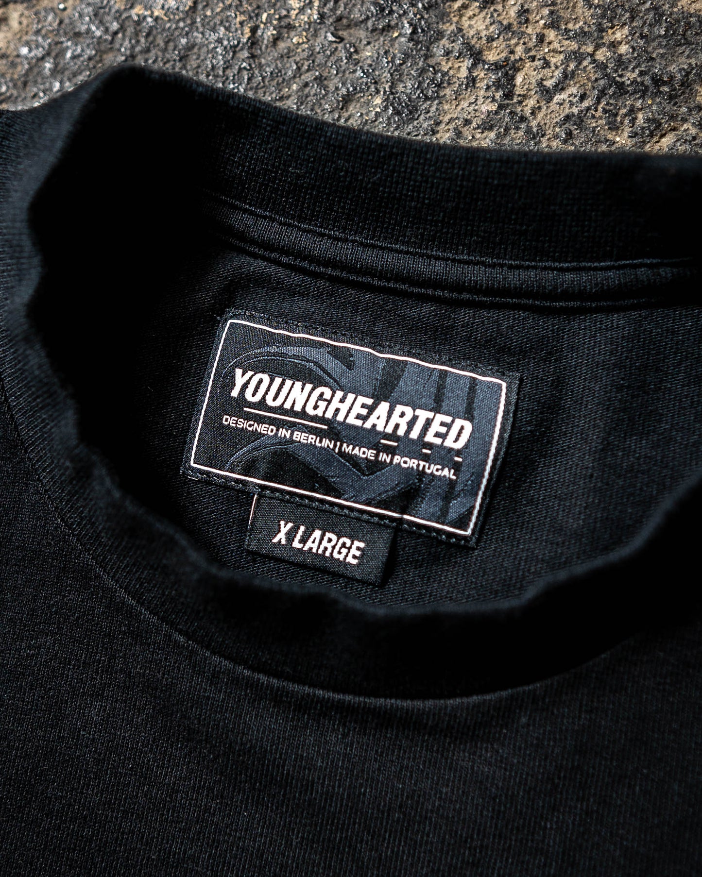 YNGHRTD BENCHMARK T-SHIRT [BASIC LOGO]