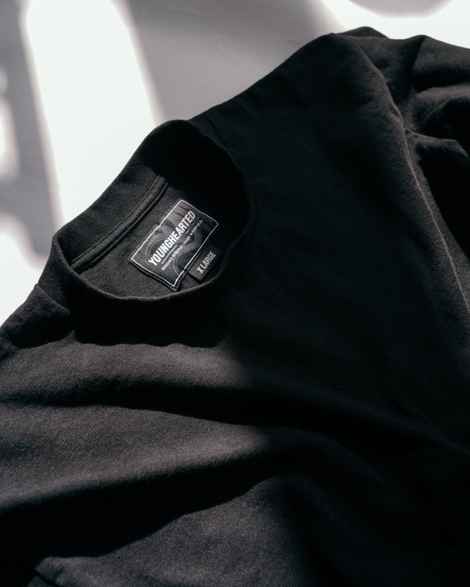 YNGHRTD BENCHMARK SHIRT [PLAIN BLACK] - Younghearted.Clothing @younghearted.cl